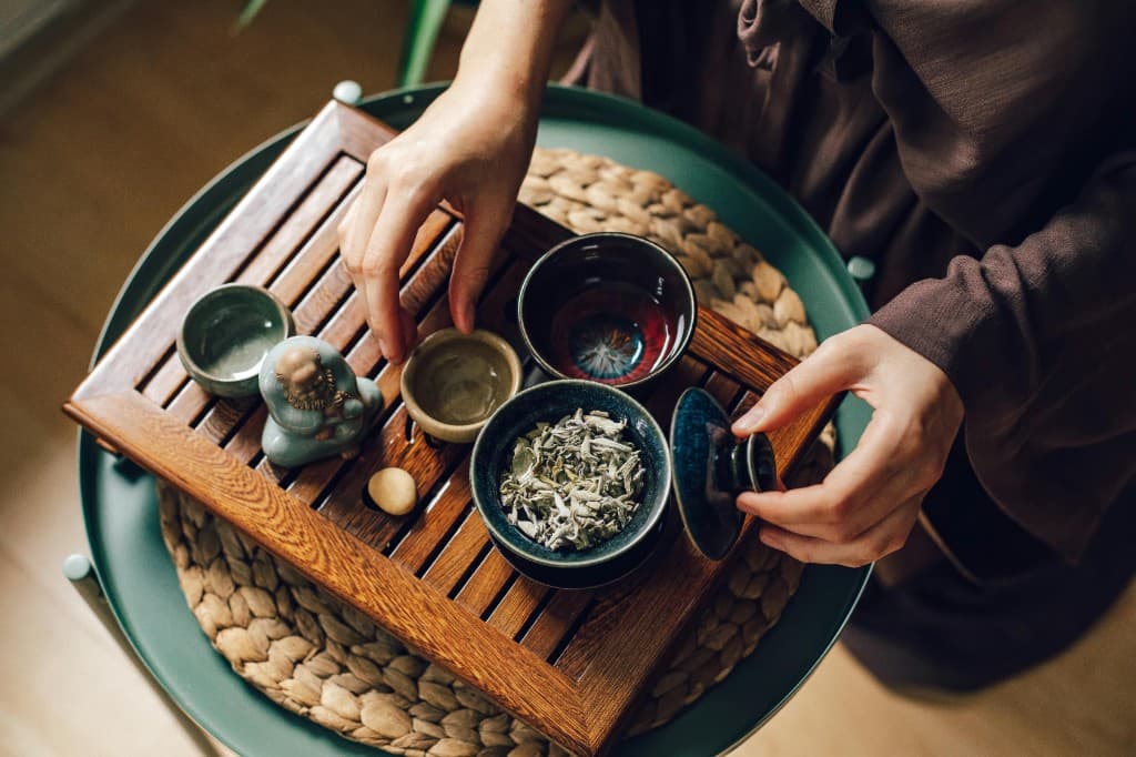 Top-down view of a gong fu tea session